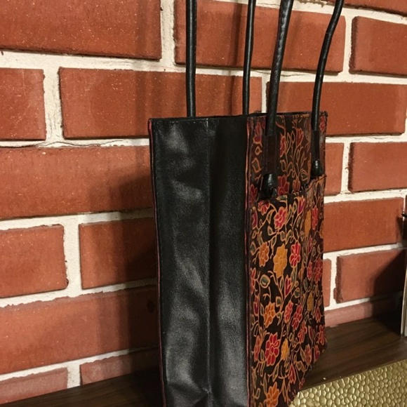 Floral  Leather  Tote - Picture 3 of 4